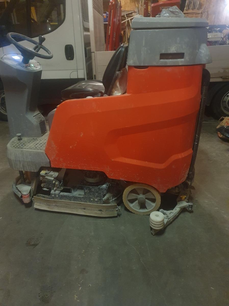 Auto Scrubber 